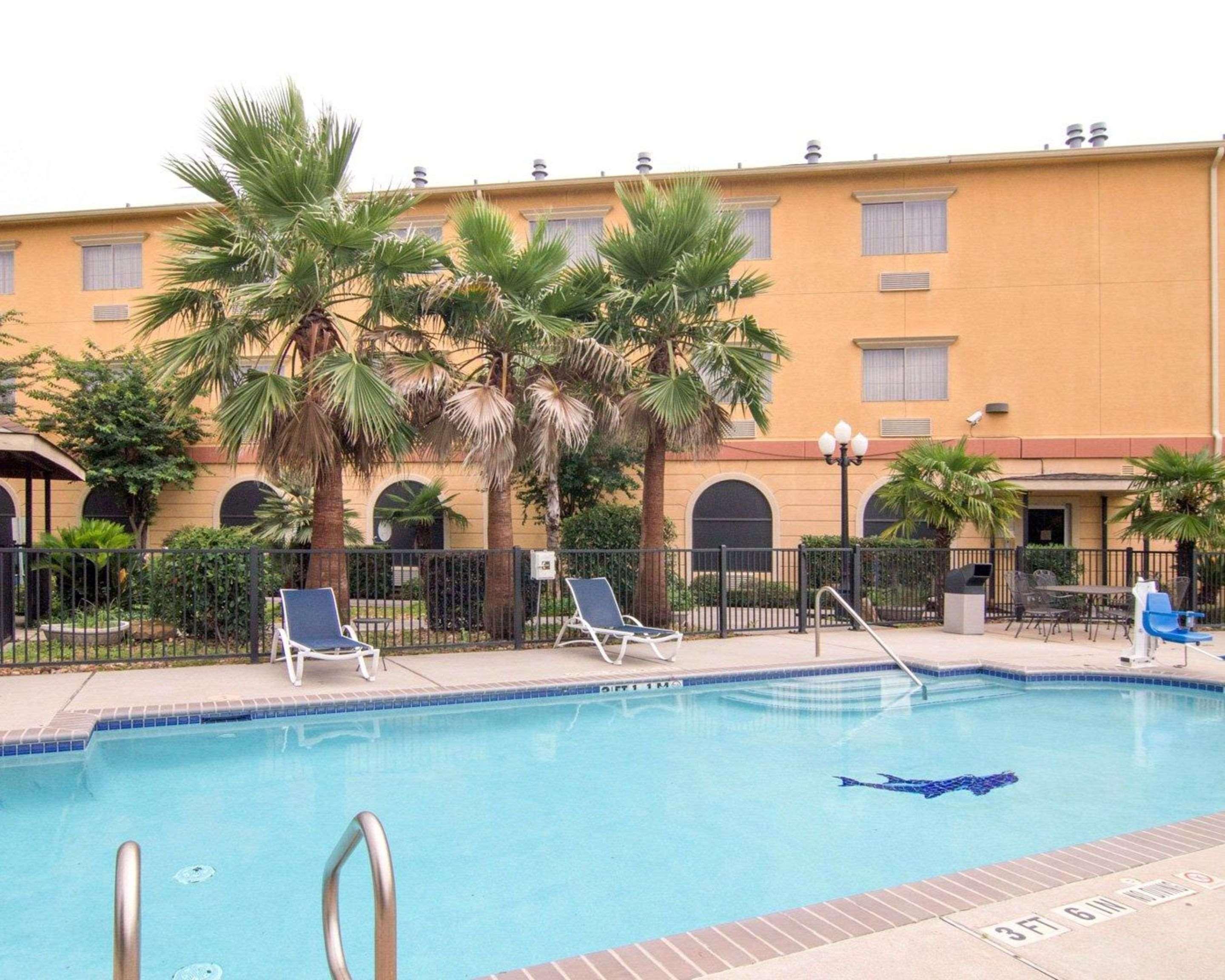 Comfort Suites Kingwood Houston North Humble 59 Exterior photo